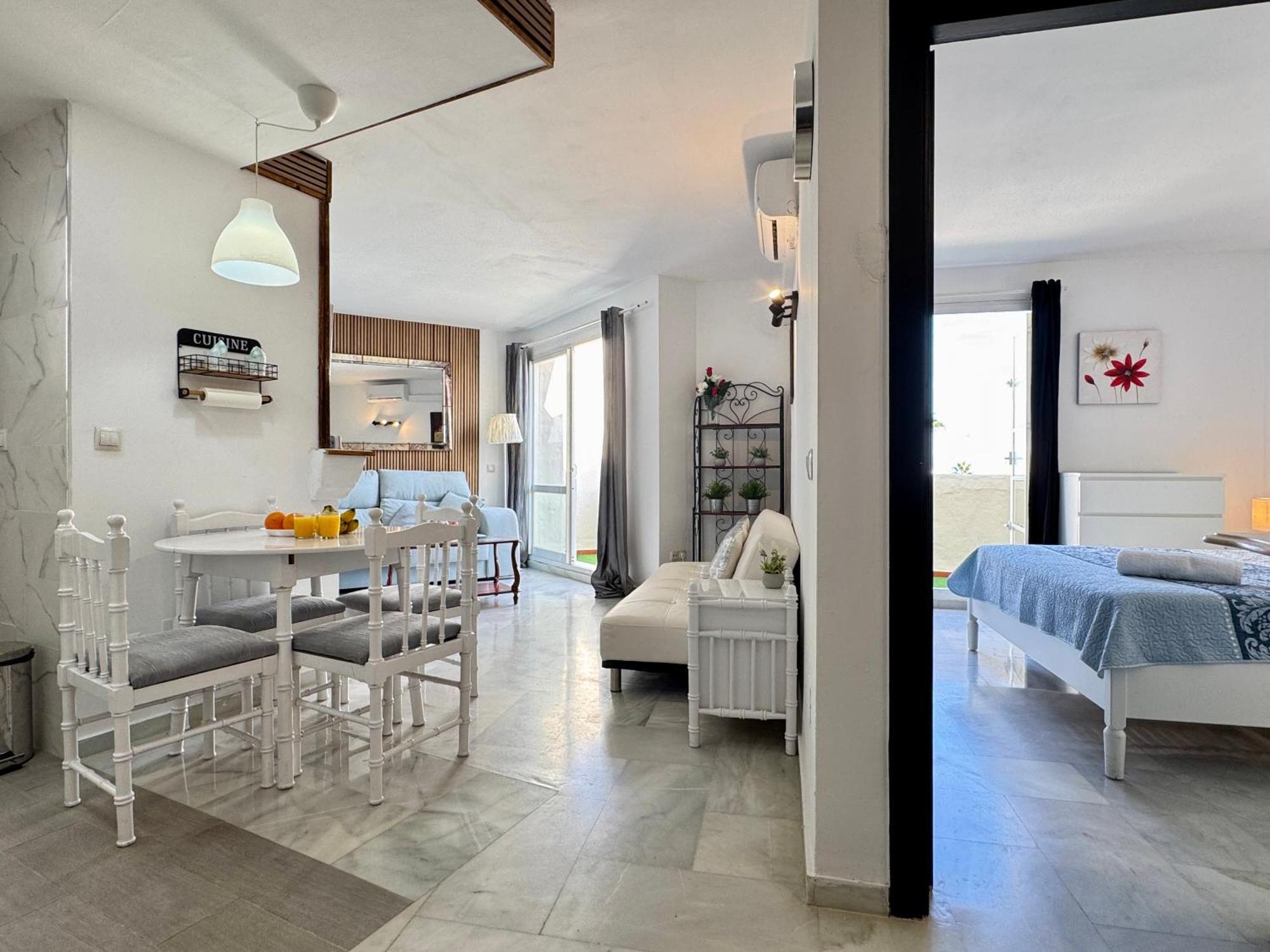 Apartamento Atico En El Puerto Deportivo De *